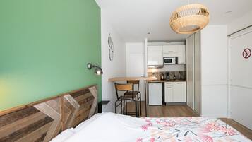 Fer et planche à repasser, Wi-Fi, draps fournis