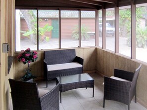 Terrace/patio - Riverside Lodge Resort (Inverness)