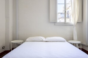3 chambres, fer et planche à repasser, Wi-Fi gratuit, draps fournis