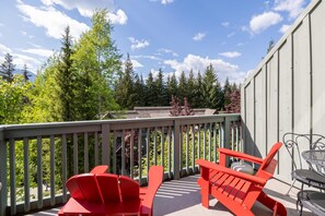 Townhome, Multiple Beds (#03 Arrowhead Point) | Property grounds