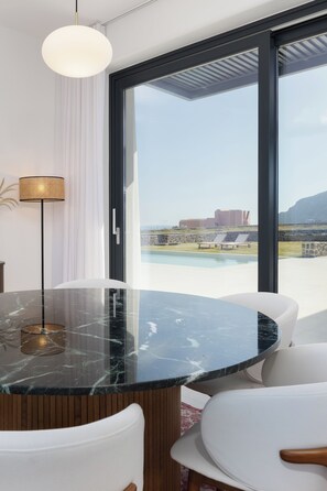 Villa | Servicio de comidas en la habitación