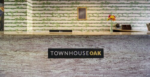 Super Townhouse Oak N7 Elite