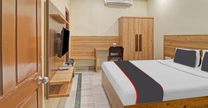 1 bedroom, bed sheets - Super Collection O Townvilla Begumpet (Hyderabad)