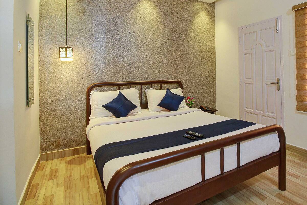 Classic Room | 1 bedroom, bed sheets