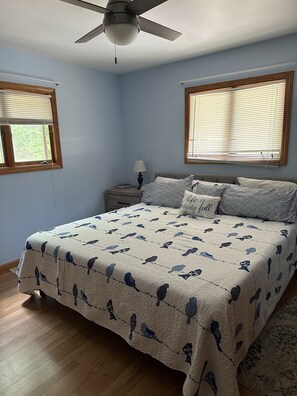 4 chambres, lit parapluie, Wi-Fi gratuit, draps fournis