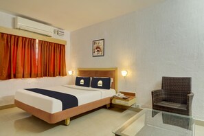 Deluxe Room | 1 bedroom, free WiFi - Super Townhouse OAK Hotel SSV Grand (Hyderabad)