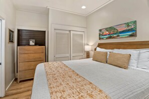 1 bedroom, WiFi, bed sheets - KP9 Beachfront Ocean View | AC • Pool • Modern (Koloa)