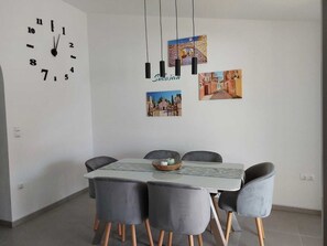 Dining - Neue Ferienwohnung Maxima Kroatien Dalmatientop (Sukošan)