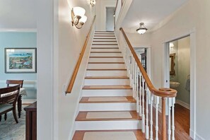 Interior - Whispering Waves: Pool, Bikes & Walk to Beach (Melbourne Beach)