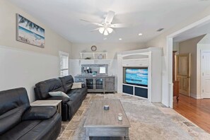 Televisión, oficina