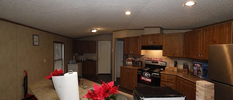 ميكروويف، فرن، موقد طهي مسطح، غسالة أطباق