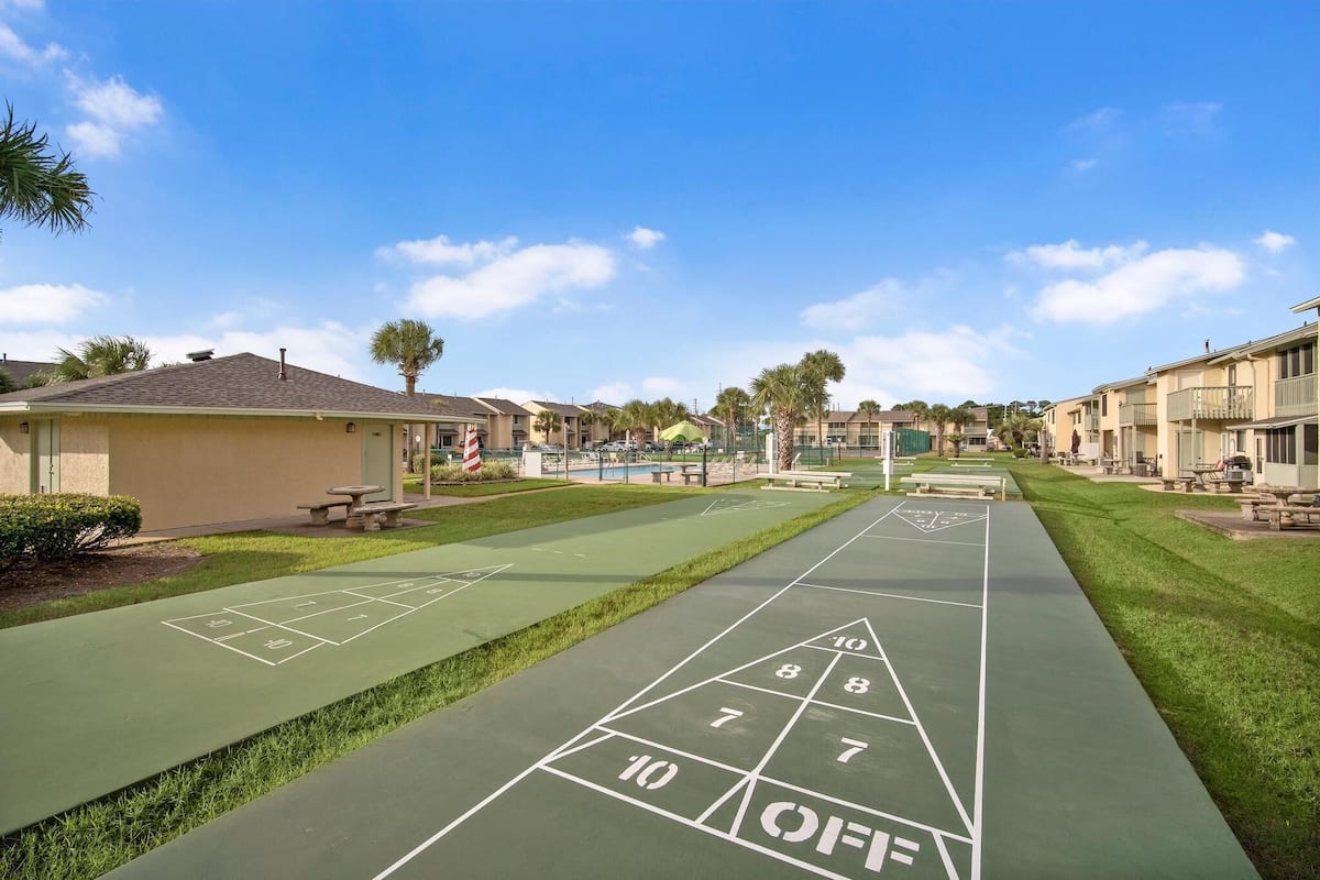 Townhome, Multiple Beds (135 Grande Island Blvd) | Sports court