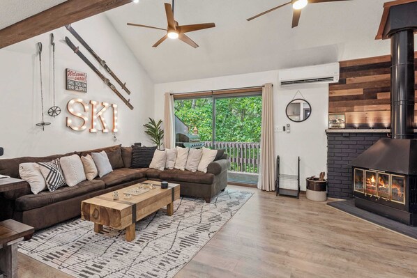 House (3 Bedrooms) | Front of property