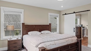 House (3 Bedrooms) | Interior - Lakeside Serenity by Avantstay Lakefront, Newly Built, Deck w/ Views! (White Haven)
