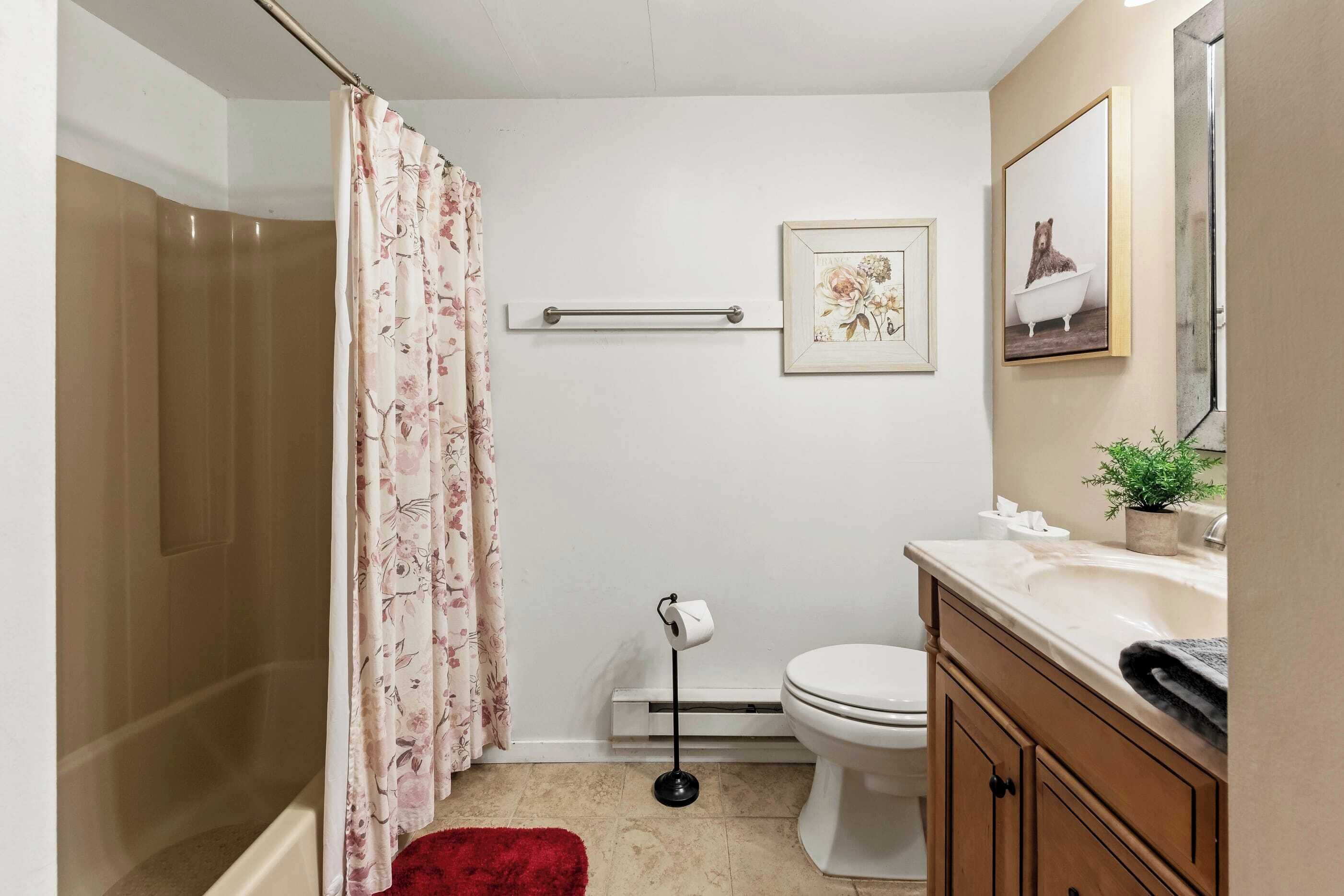 Apartment (4 Bedrooms) | Bilik Mandi