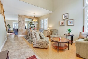 Interior - Private Yard: Las Vegas Sanctuary on Cul-De-Sac (Las Vegas)