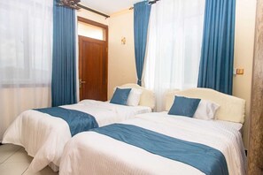 9 slaapkamers, een strijkplank/strijkijzer, wifi, beddengoed