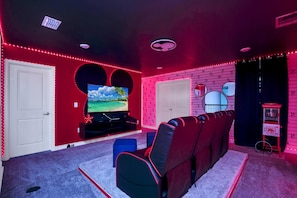 House | 9 bedrooms - Luxury Incredible Themed Home Best Vacation (Kissimmee)