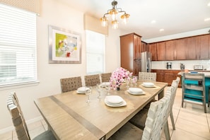 House | 5 bedrooms - Sunny Retreat-colorful Home Pool Great Location (Kissimmee)