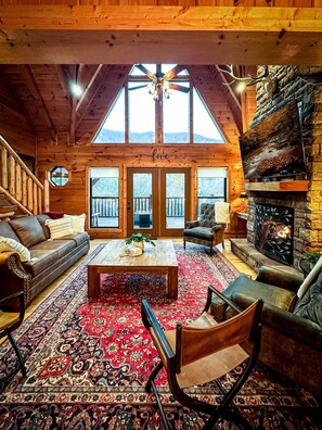 Smart TV, fireplace, DVD player, books - Rare Smoky Mtn Majesty: Luxury Views, Private Sauna, Spa & Theater (Sevierville)