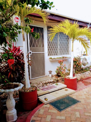 Cozy Studio Apart.,Free Airport pickup/dropoff