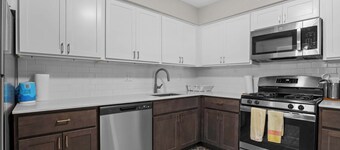 Stunning Stay in Rochester Hills