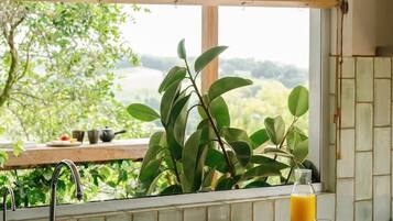 KĂŒhlschrank, Mikrowelle, Ofen, Herdplatte