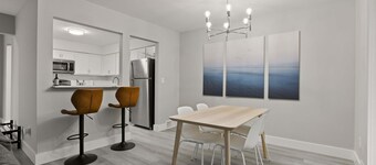 Urban Oasis  Sleek, Cozy & Well-Located