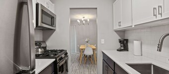 Trendy & Vibrant Unit City Experience