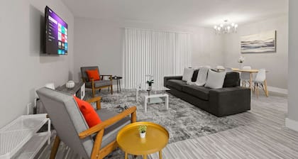 Trendy & Vibrant Unit City Experience