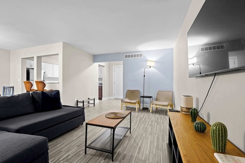 The Best Stay with Parking and Amenities!