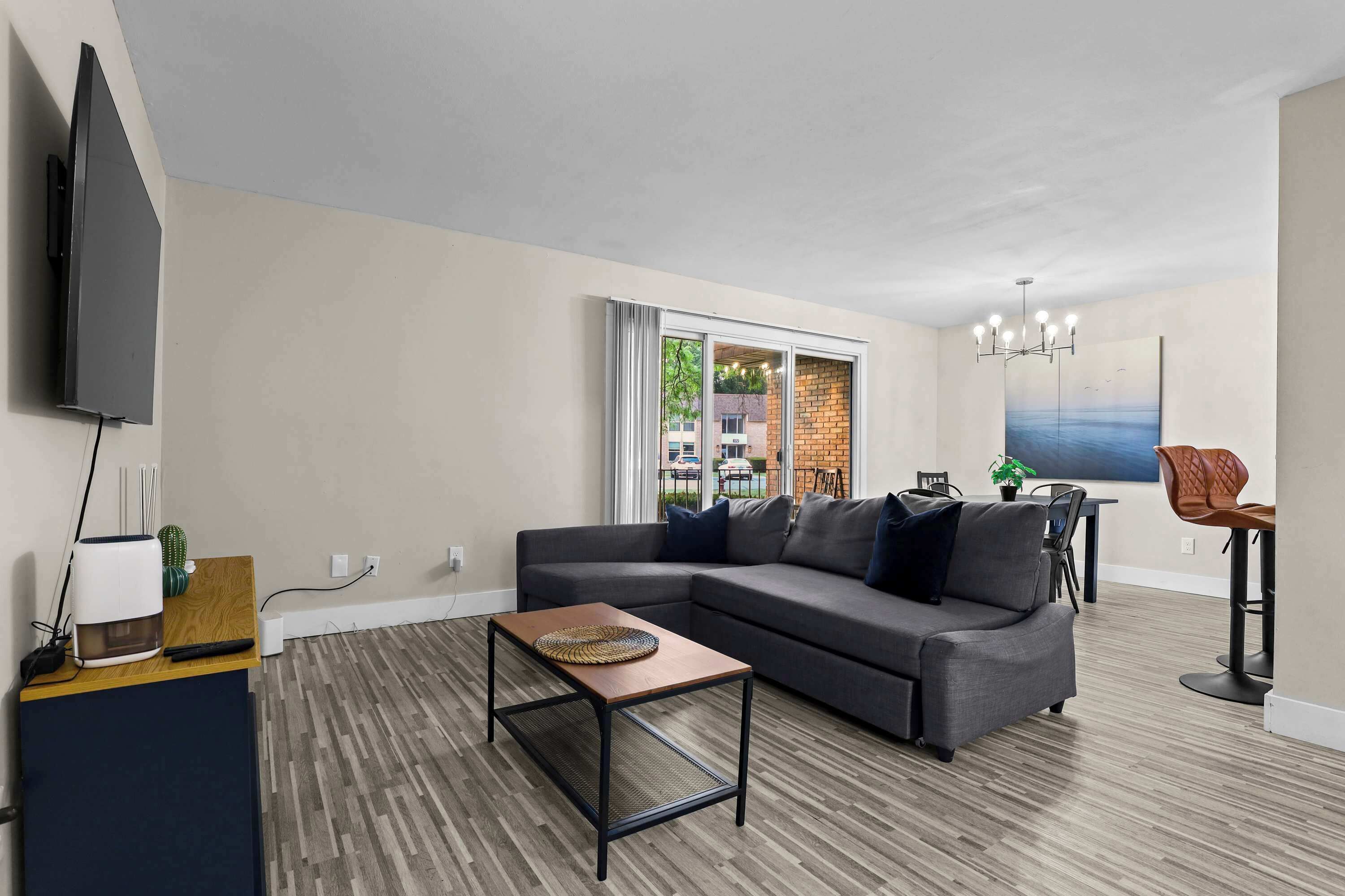 The Best Stay With Parking And Amenities! - Rochester Hills, MI