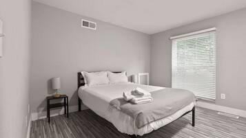 2 chambres, bureau, fer et planche à repasser, Wi-Fi