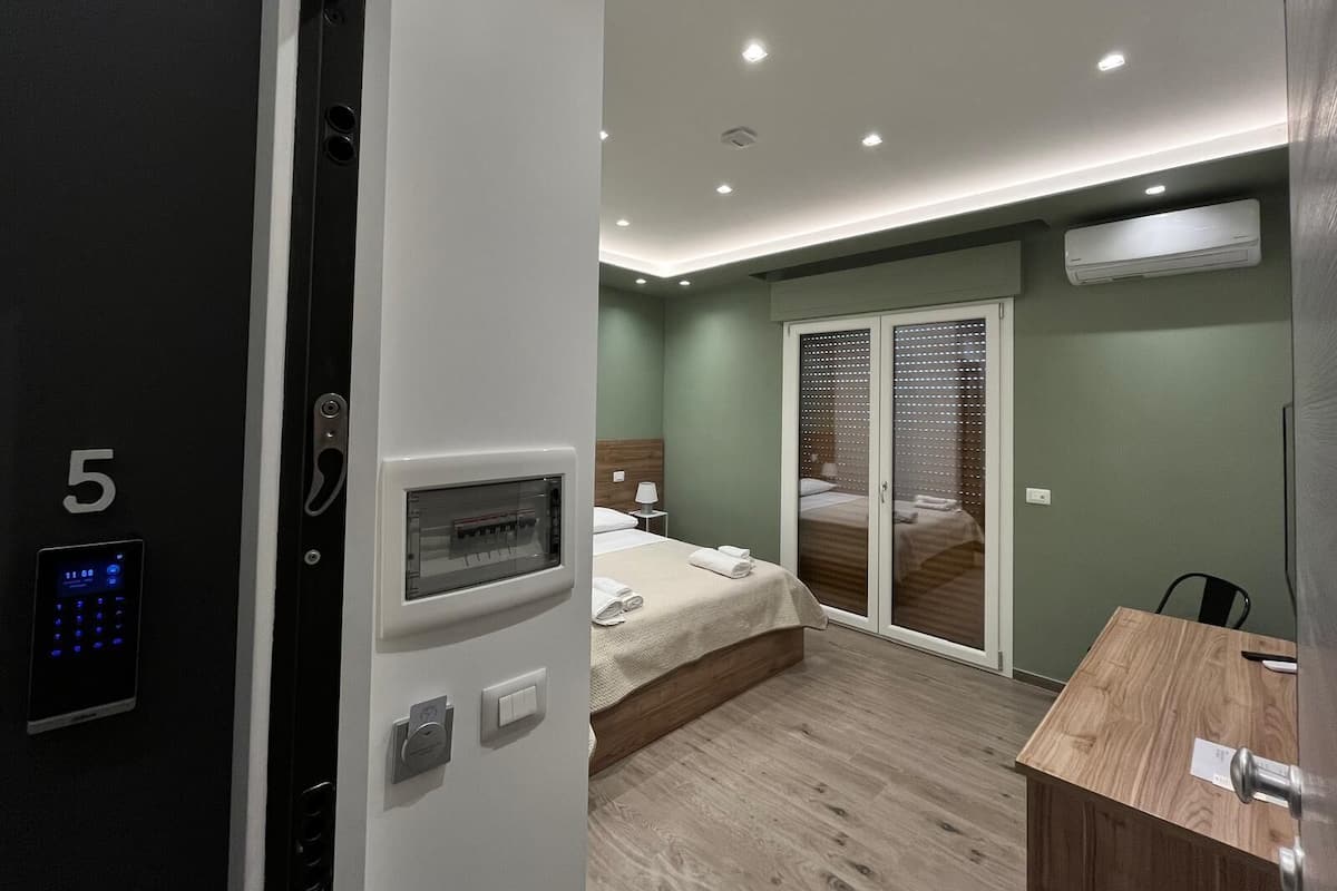 Standard Room, City View