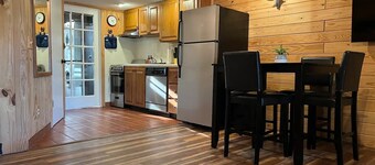 Family Deluxe Lodge Suite: full kitchen + arcade + walk to pool and rodeo