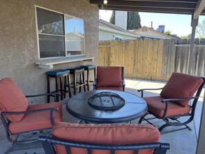 تناول الطعام بالخارج