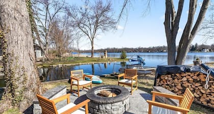 Commerce Cove Cottage - Quiet Lake Retreat, Pet-Friendly!