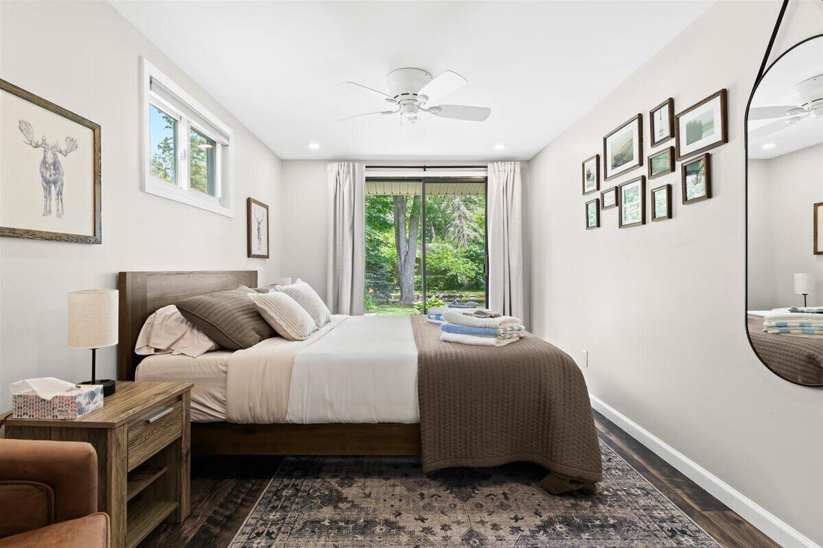 3 bedrooms, desk, iron/ironing board, WiFi