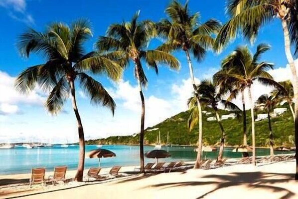 On the beach - 1 Virgin Grand Villa Beachfront Resort, Spa, Pool (Cruz Bay)