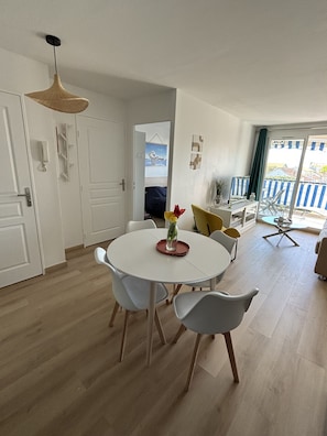 Interior - Parc de Pontaillac, au Pied de la Plage, du Casino, des Commerces et Piscine (Vaux-sur-Mer)