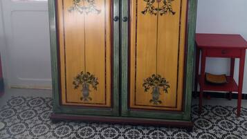 1 habitación, wifi gratis y ropa de cama