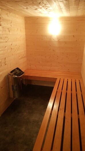 Sauna - Maison Indépendante Centre Ville Jardin 8 Personnes 2 Kilomètres de la mer (Plozévet)