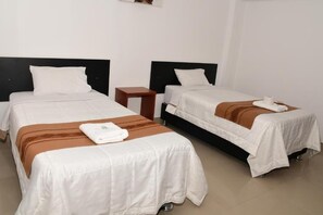 Standard Double Room | Desk, free WiFi - La Casa Del Turista Chachapoyas (Chachapoyas)