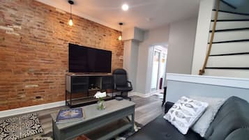 TV connectée, cheminée