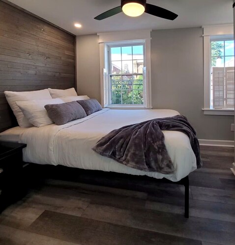 Historic 2BR Fishtown Rowhome with Private Patio & Prime Location
