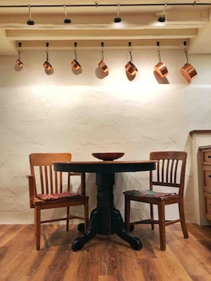 Dining - Live & Work in Style (Philadelphia)
