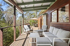Terrace/patio - Sublime Mountains Escape: Luxury & Serenity (Leura)
