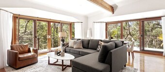 Sublime Mountains Escape: Luxury & Serenity