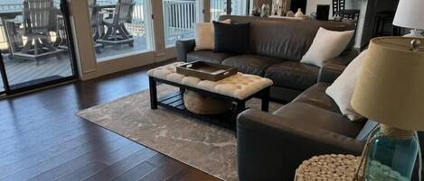 TV connectée, cheminée