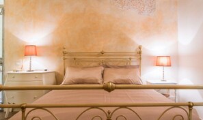 アイロン / アイロン台、WiFi、ベッドシーツ